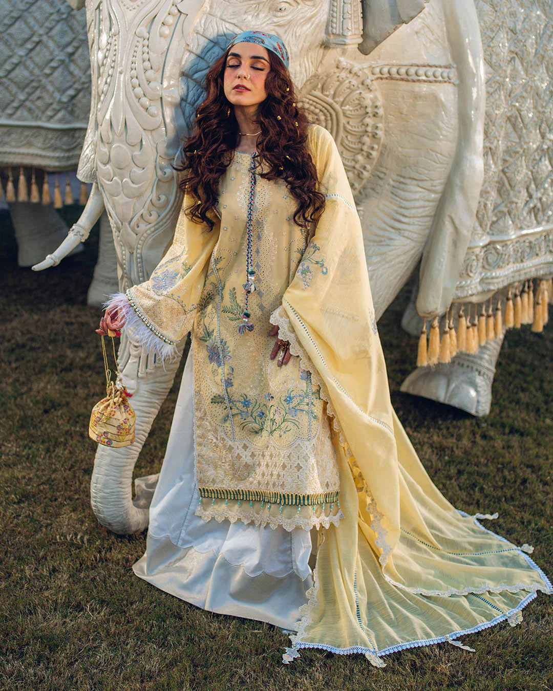 Ayzel- Sajna Lawn 25 Outfit By- Maya Ali