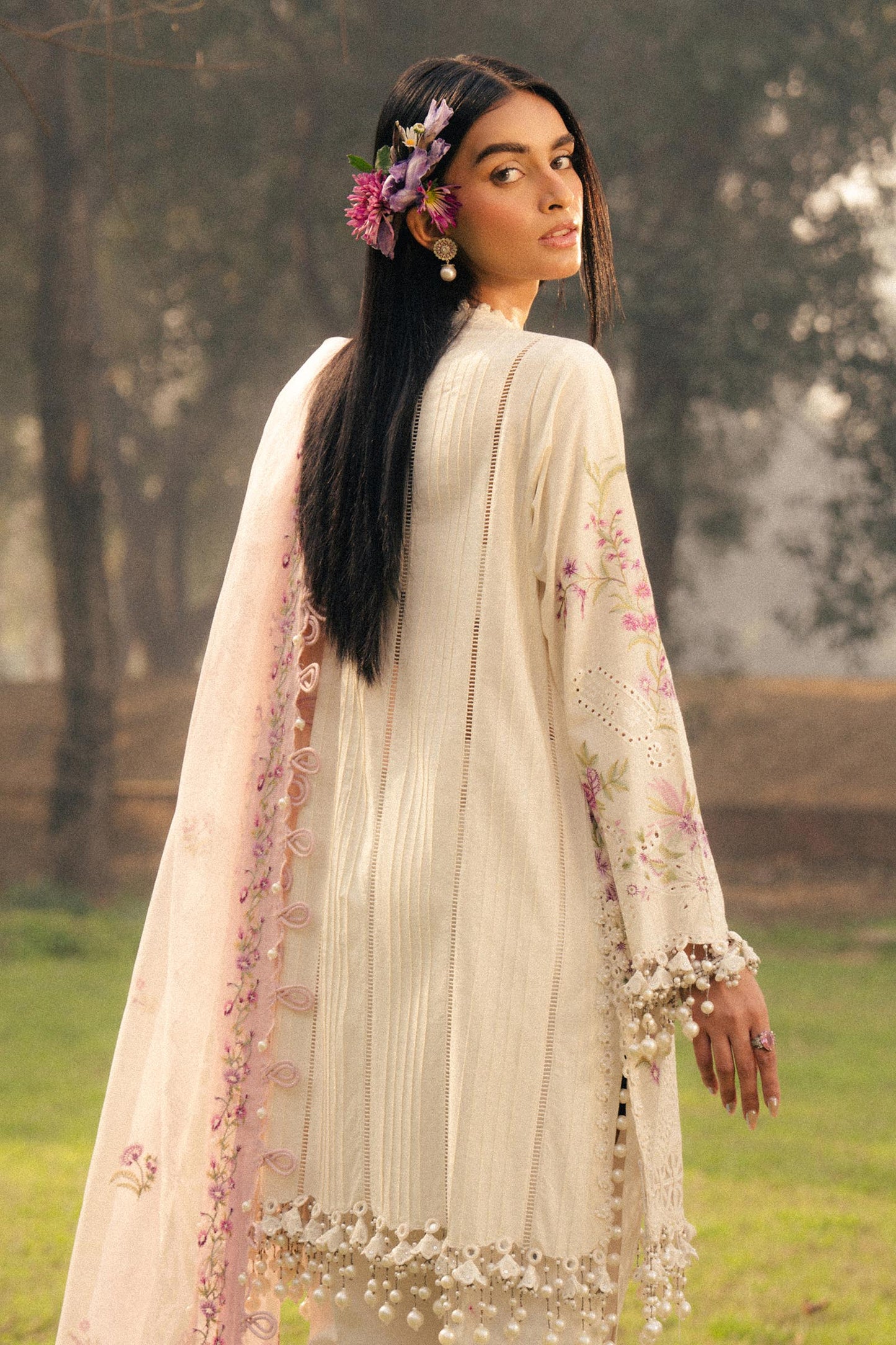 L251-001A-3CT- Off-white & Pink Luxury Lawn Outfit By- Sana Safinaz