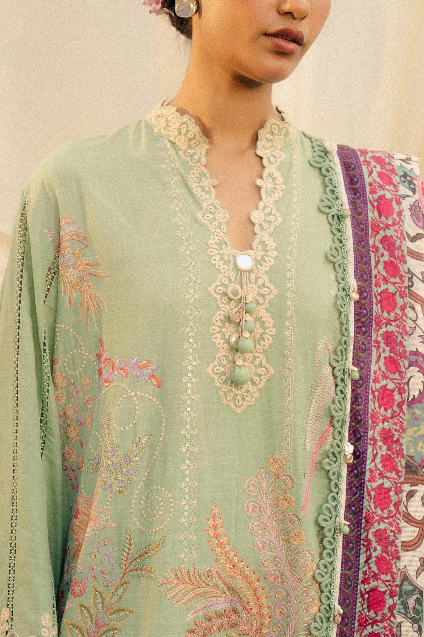 L251-007B-3CT- Light Green Luxury Lawn Outfit By- Sana Safinaz