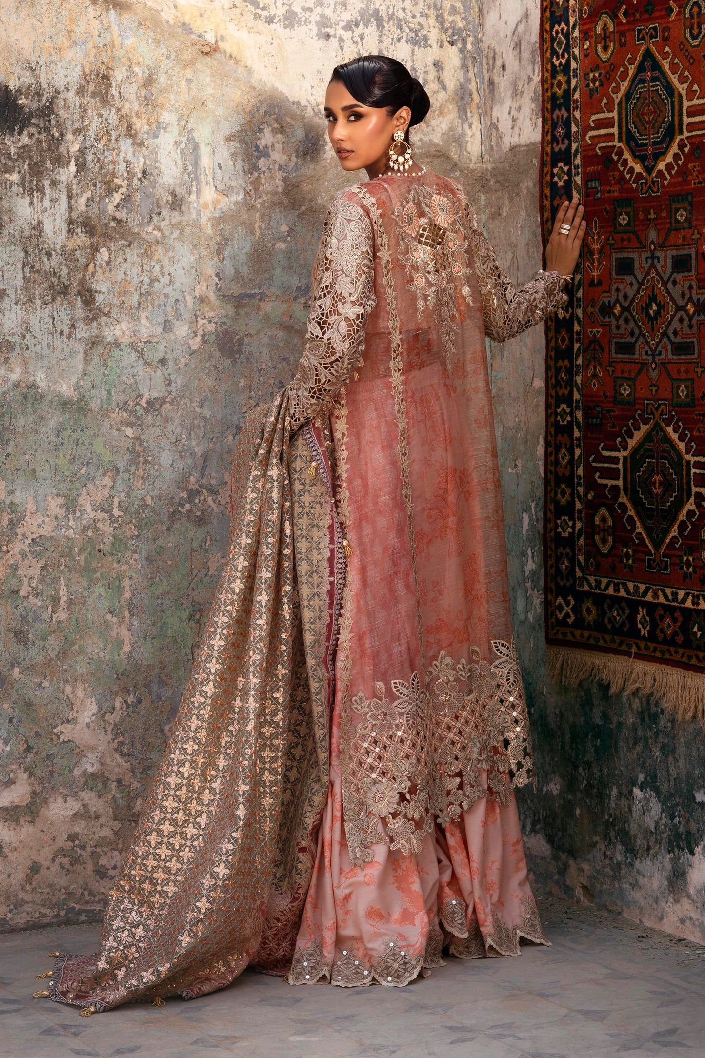 N252-001-3CX stitched peach wedding outfit by Sana Safinaz – embroidered organza suit with raw silk trouser and detailed dupatta for Pakistani women abroad