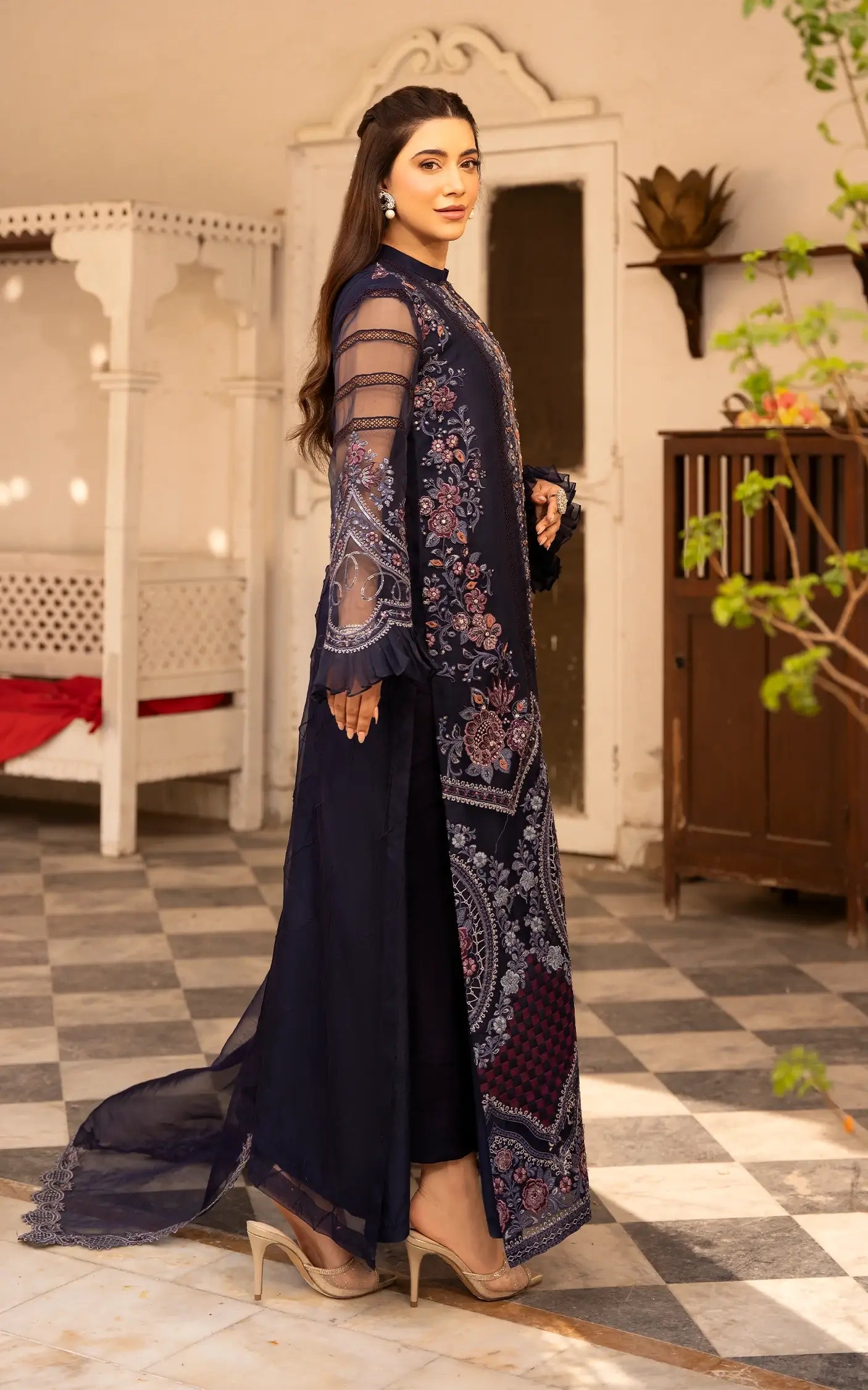 Neelum-(SEF25-05)- Deep Purple Sunehri Eid Edit'25 Ensemble