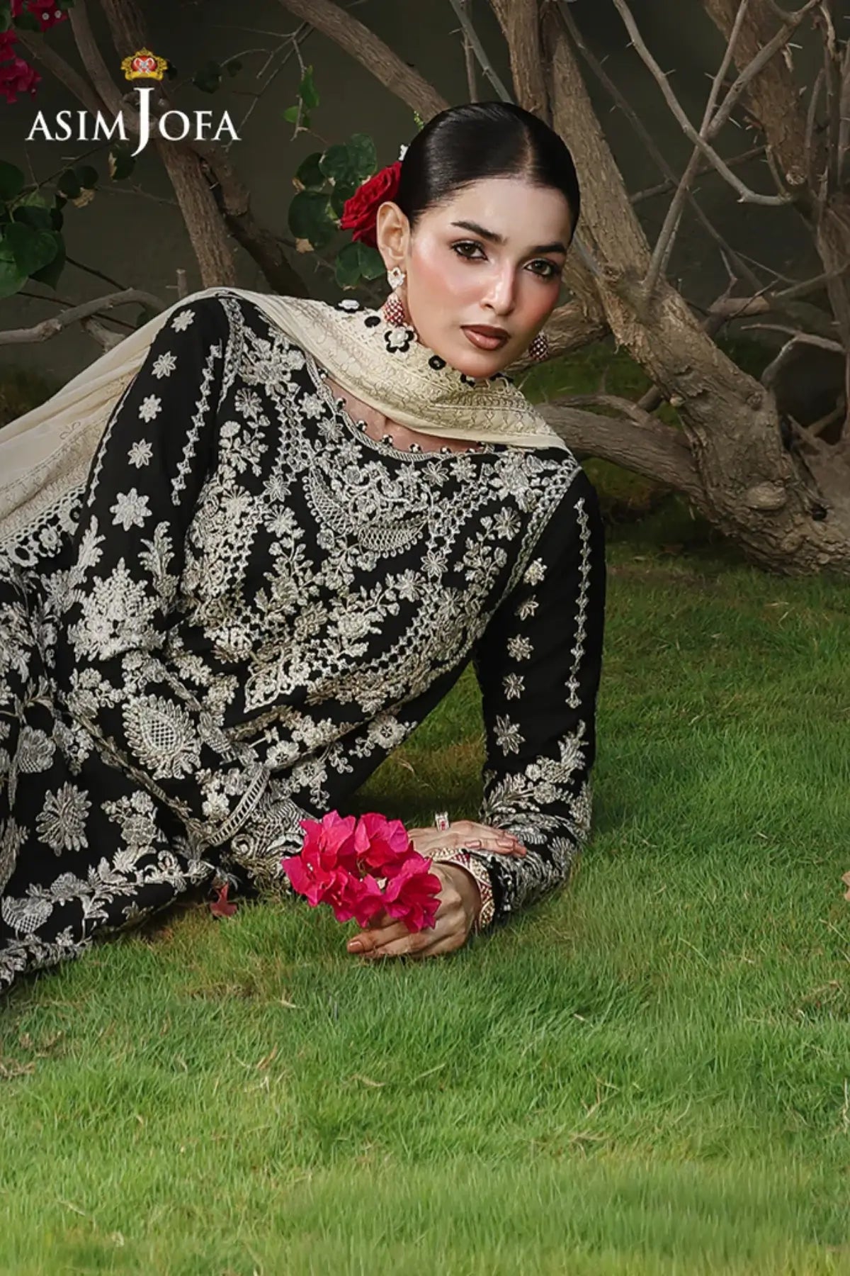 AJULC-01 Asim Jofa Chikankaari '26 black embroidered paper cotton stitched 3PC suit