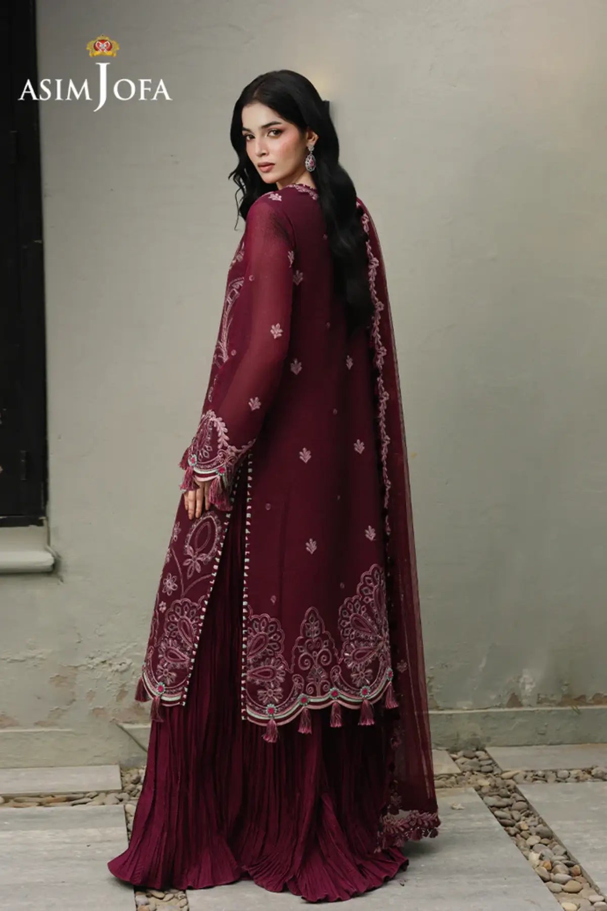 AJULC-10 Asim Jofa Chikankaari '26 magenta self jacquard suit with embroidered poly net dupatta and malai silk trouser