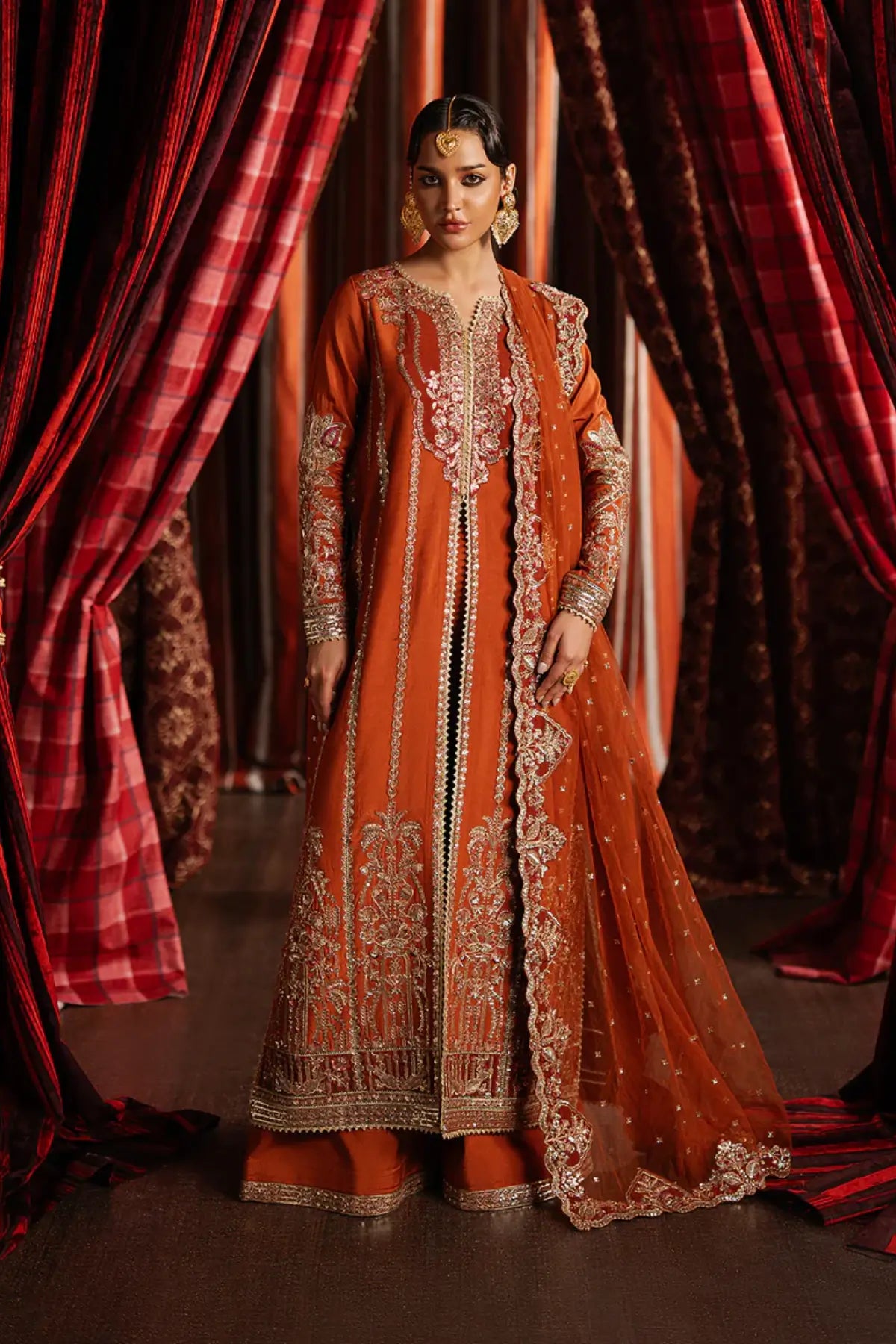Aafreen Afrozeh rust raw silk wedding ensemble DIVANI 2025 Pakistani formal wear stitched Pakistanimoda