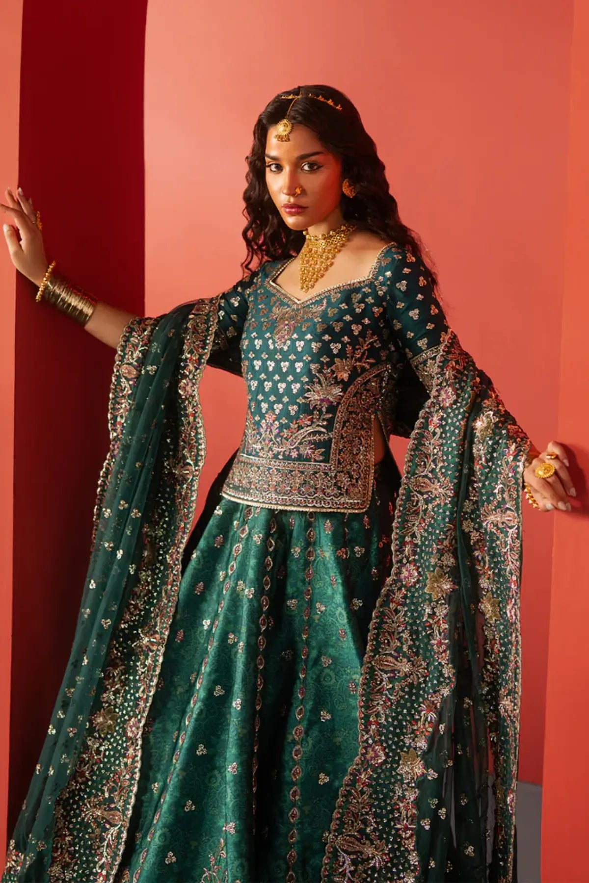 Afsar Afrozeh green raw silk wedding lehenga kurti DIVANI 2025 Pakistani bridal wear Pakistanimoda