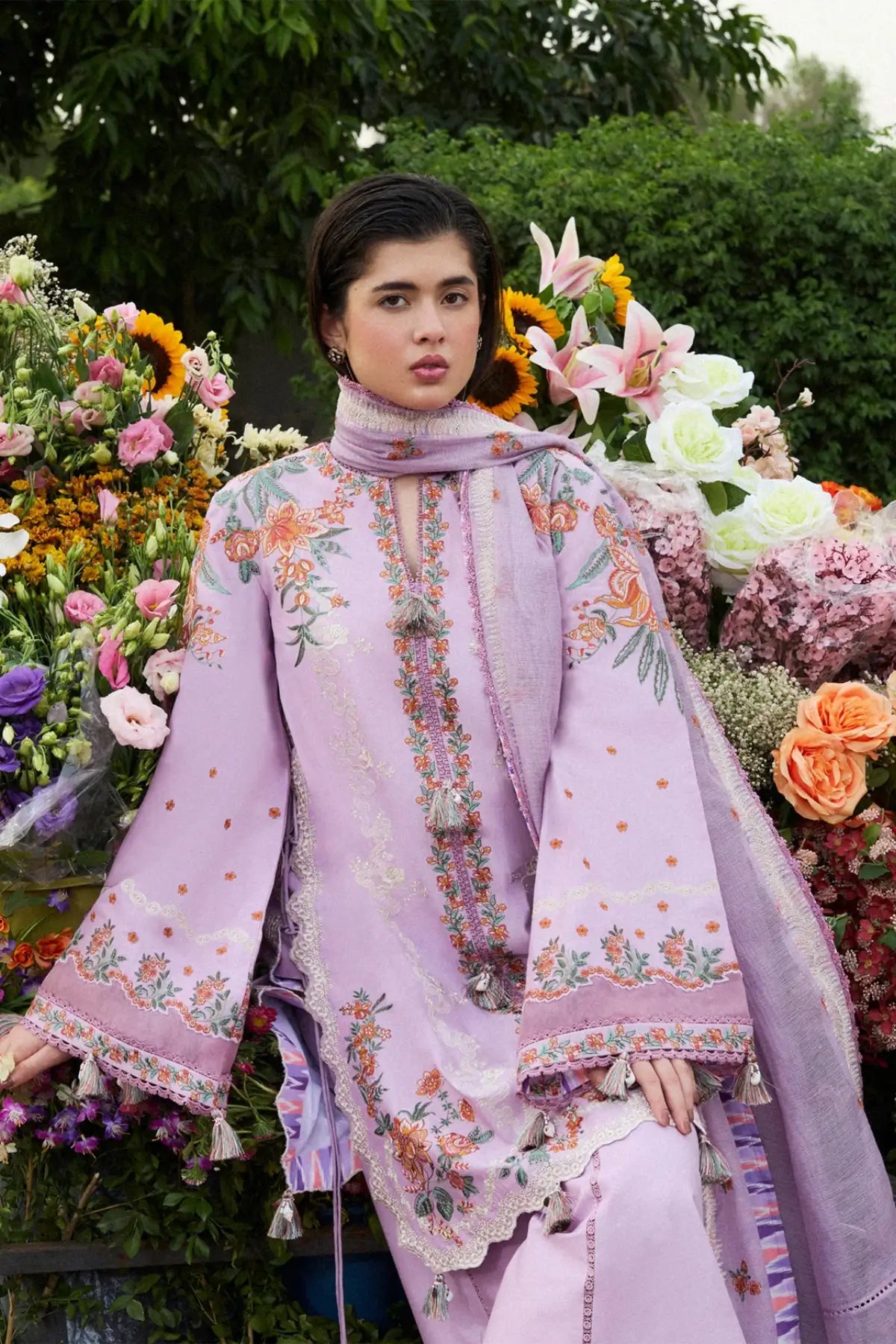 Afsun Hussain Rehar Pret SS'26 lilac embroidered lawn suit with cotton net dupatta at Pakistanimoda.