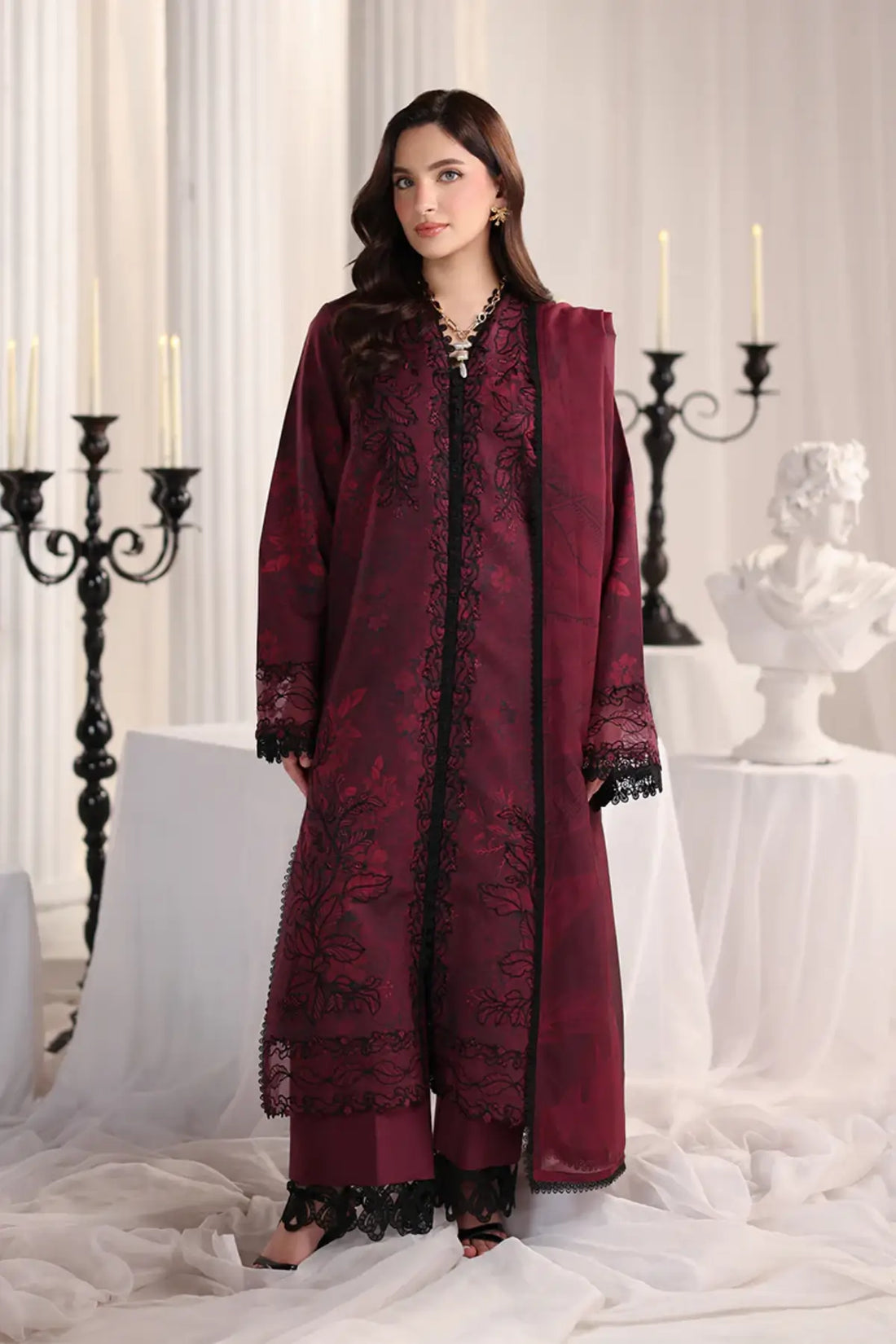 Alara Rang Rasiya Burgundy printed lawn stitched 3PC suit with embroidered front, organza borders, textured dupatta and cotton trousers