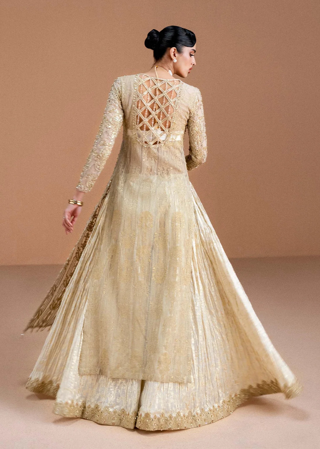 Aneesa by Kanwal Malik Pakistani wedding outfit with pearl white organza pishwas