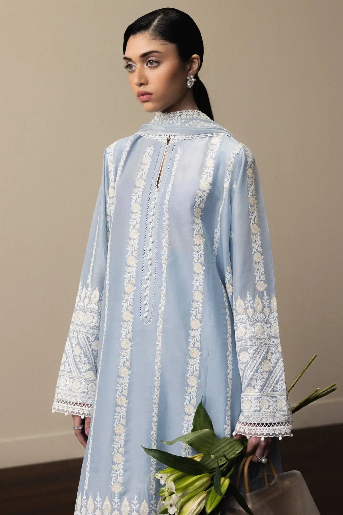 Zara Shahjahan Aoyomi-D1 sky blue aari embroidered lawn 3PC suit with chiffon dupatta and cambric trousers stitched