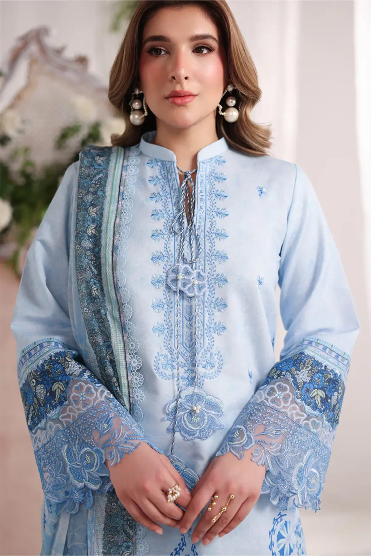 Ariana Rang Rasiya Aqua printed lawn stitched 3PC suit with embroidered front, organza borders, textured dupatta and cotton trousers