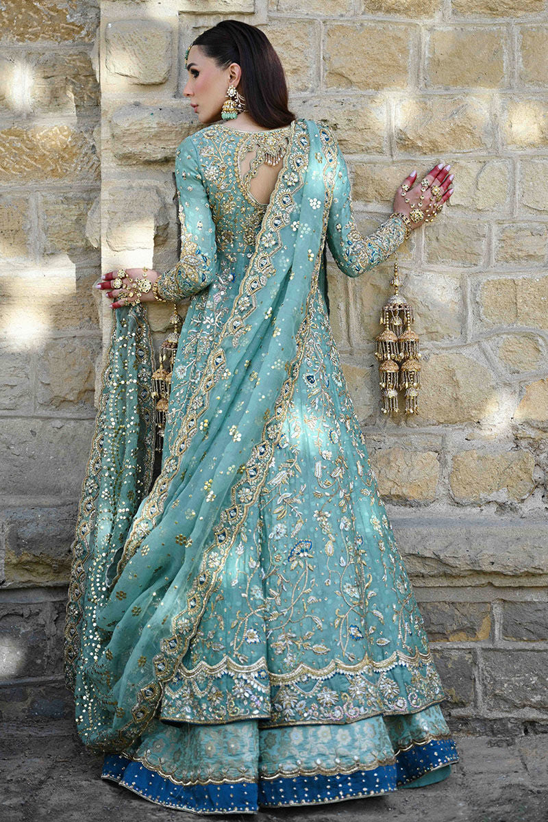 Sage green angharka-style Pakistani bridal kalidaar with jamawar lehenga and kamdani dupatta – ideal for brides in the USA.