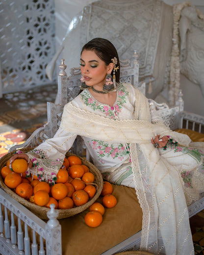 Asra- Sajna Lawn 25 Outfit By- Maya Ali