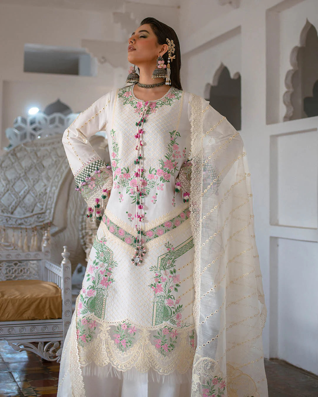 Asra- Sajna Lawn 25 Outfit By- Maya Ali