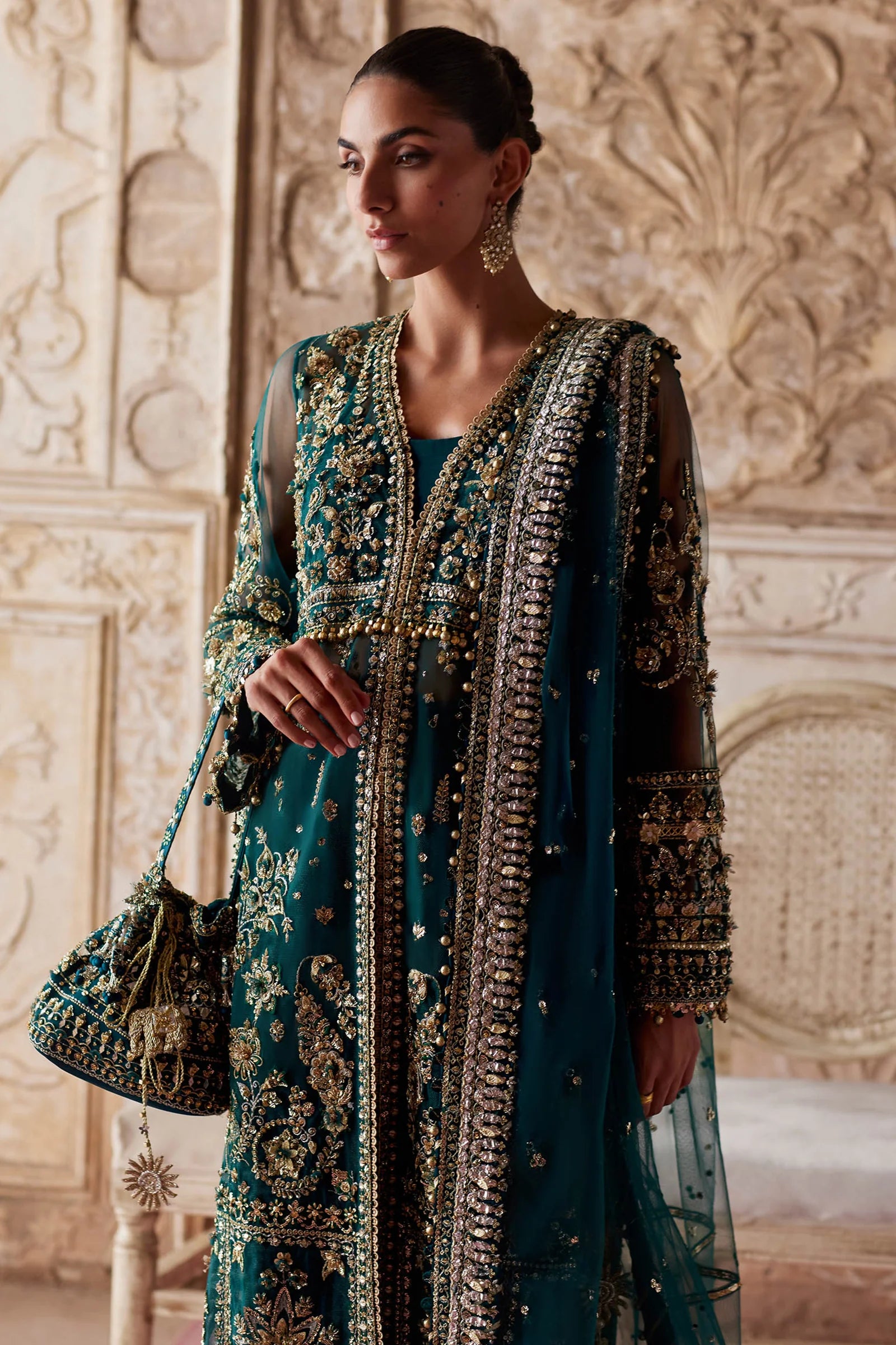 Aylin-e-Jade jade embellished bridal jacket and izaar outfit by Zaha – Pakistanimoda