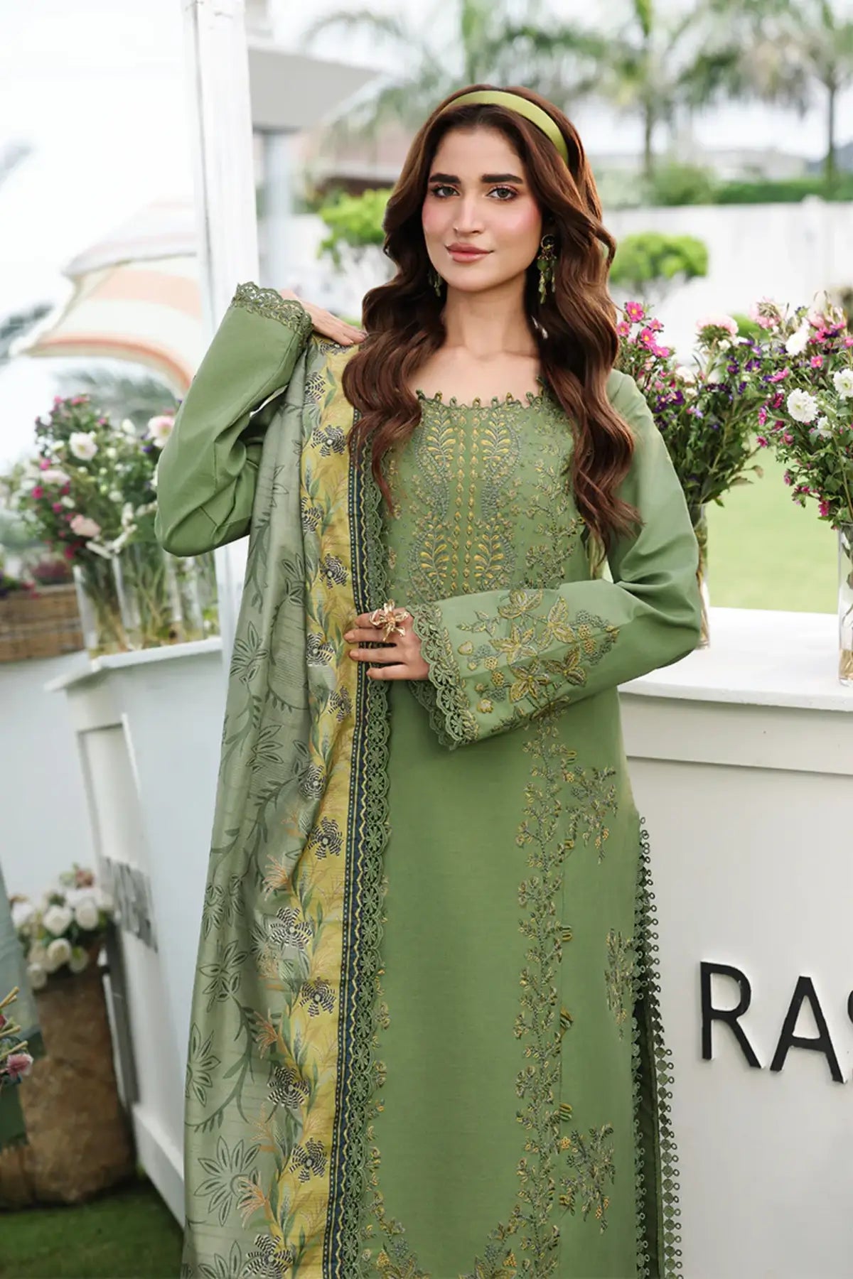 Bahar by Rang Rasiya Avocado Embroidered Lawn Stitched 3PC Suit with Printed Tasser Silk Dupatta