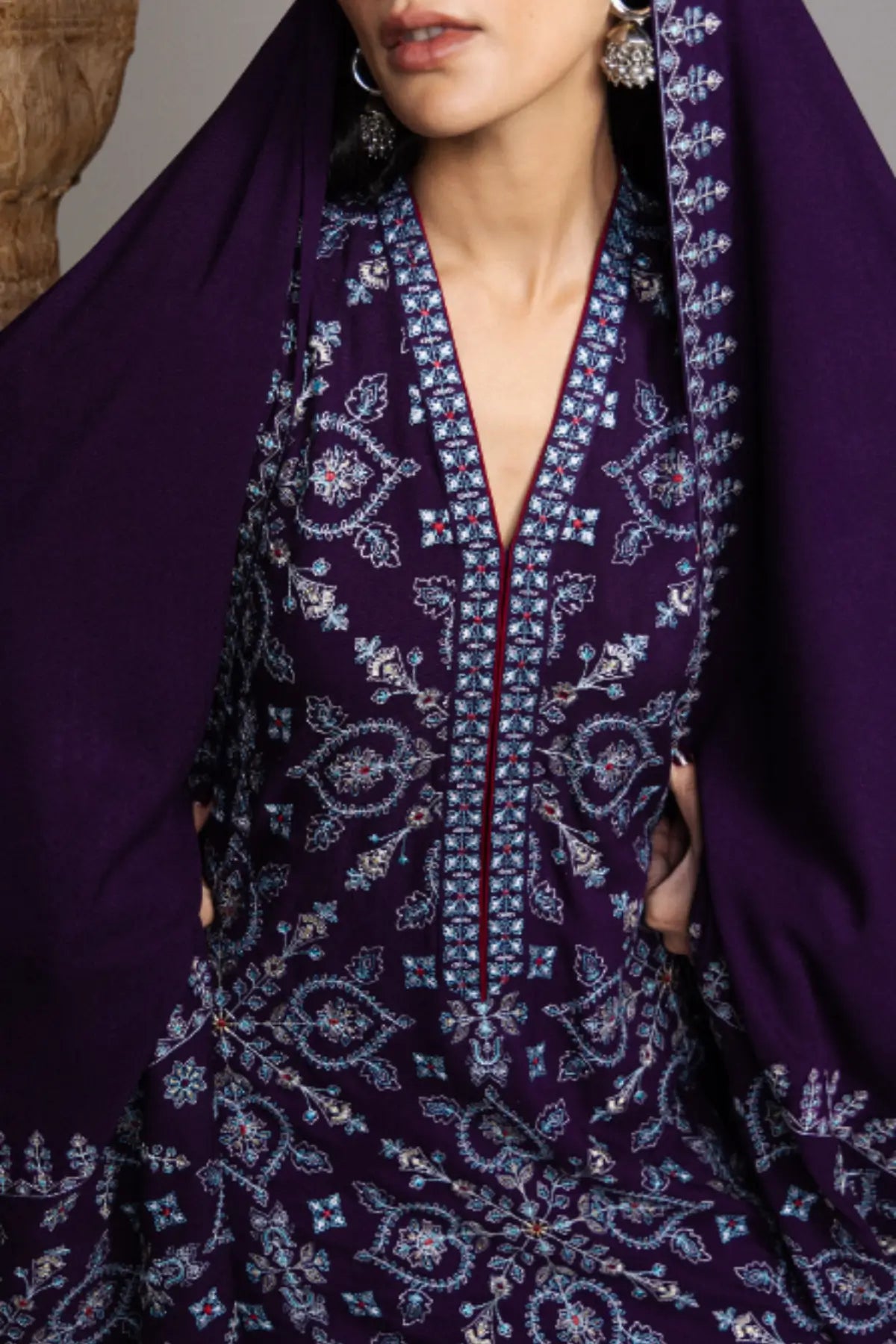Zara Shahjahan Banafsha D10 purple embroidered marina stitched winter 3PC suit with matching shawl from Saraab Winter 2026