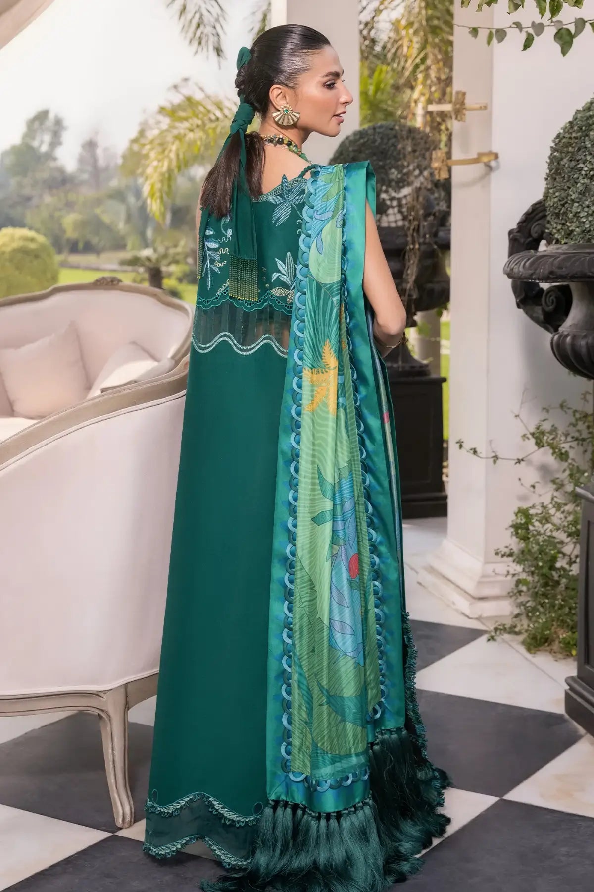 Beauty in Bloom D3B emerald stitched suit Crimson Lawn 2026 Pakistanimoda
