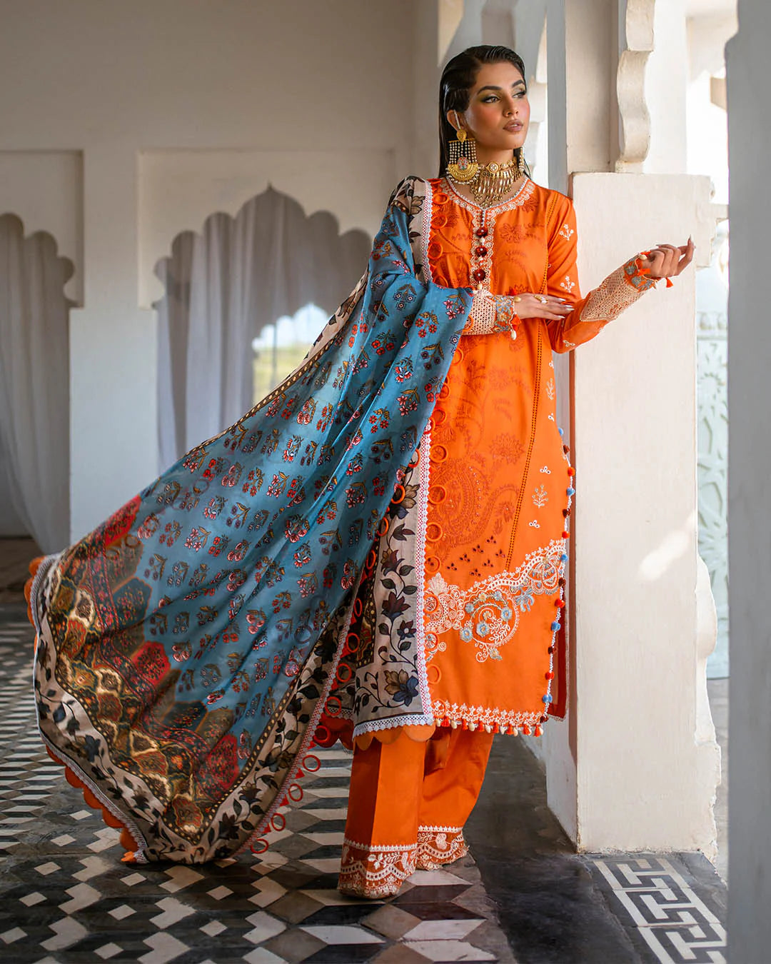 Bella- Sajna Lawn 25 Outfit By- Maya Ali