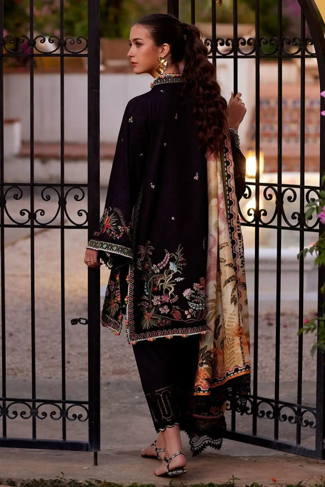 Farah Talib Aziz Blanca Black stitched lawn suit with silk dupatta Pakistanimoda