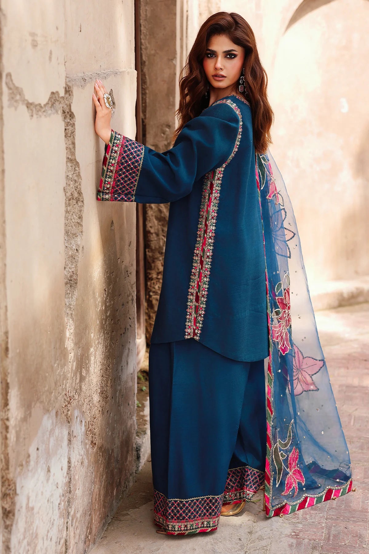 CMA-5-076H Charizma blue raw silk embroidered 3-piece suit with organza dupatta – Pakistanimoda Pret ’25.