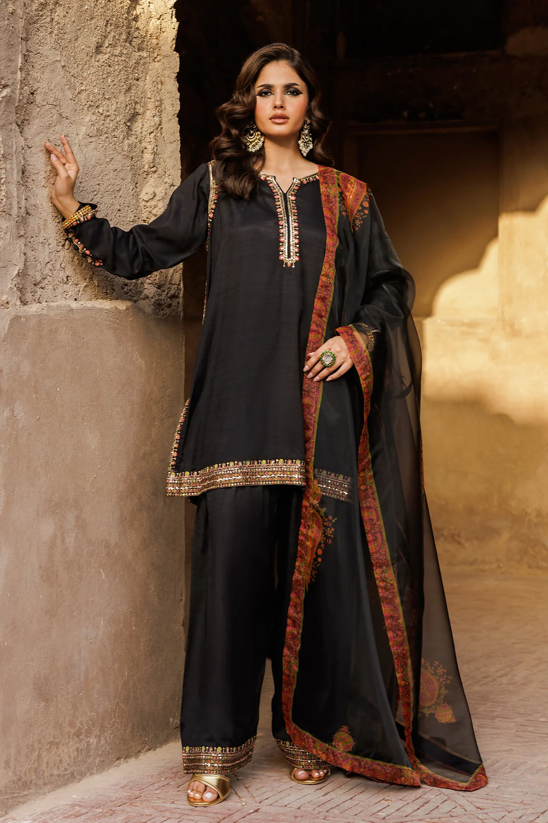 Charizma Mi-Amor CMA-5-086 black embroidered raw silk suit with organza dupatta at Pakistanimoda, shipping worldwide.