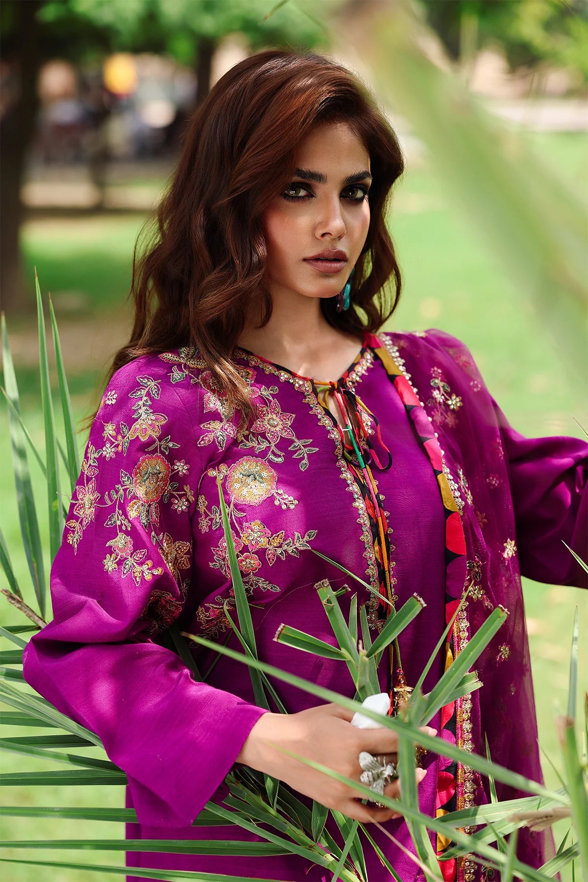 CMA-5-106 raw silk embroidered purple 3-piece suit with festive dupatta – Pakistanimoda.com.