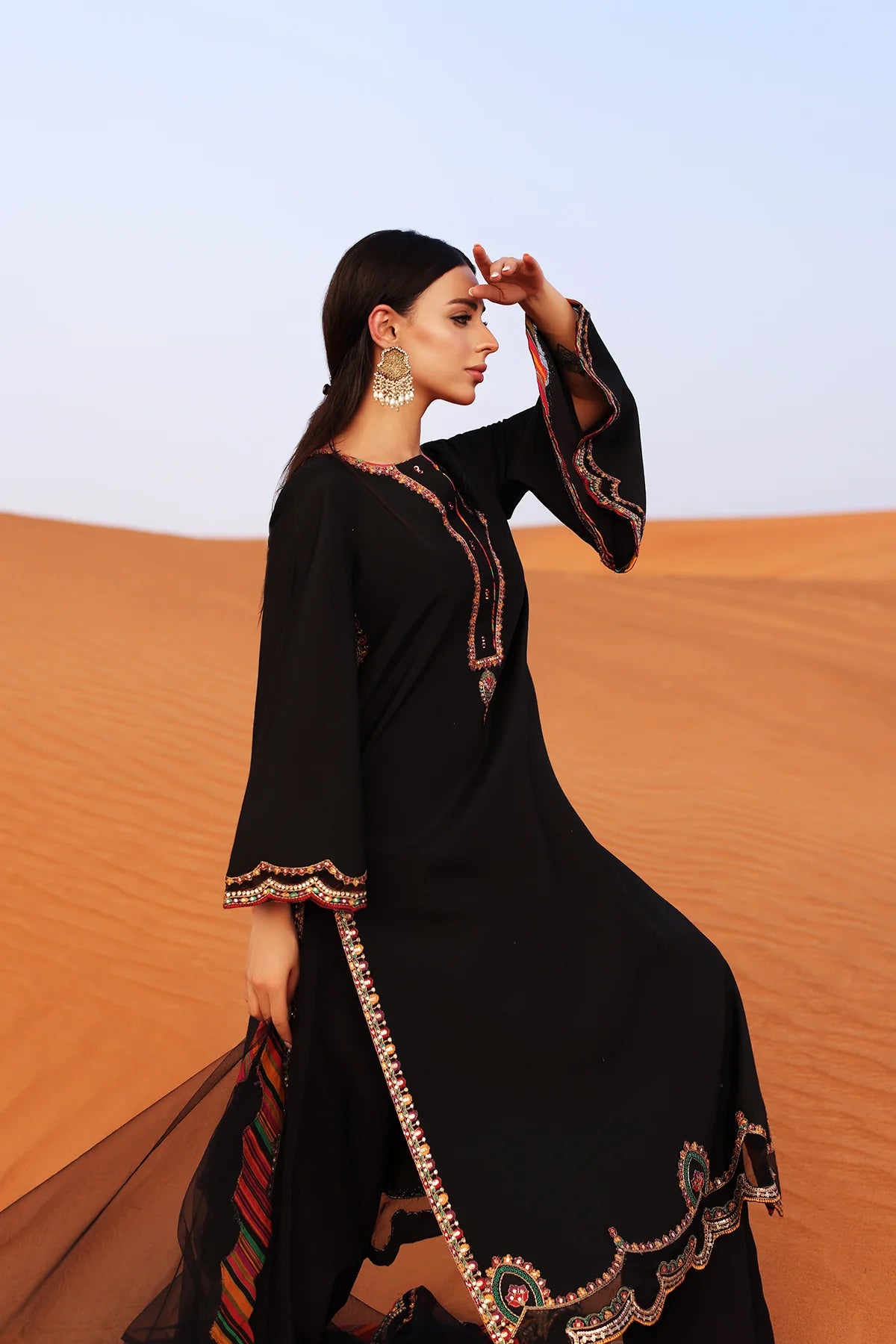 CMA-5-109 – Charizma Mi-Amor Black Raw Silk Embroidered 3PC Suit with dupatta and trouser, perfect festive wear at Pakistanimoda online.