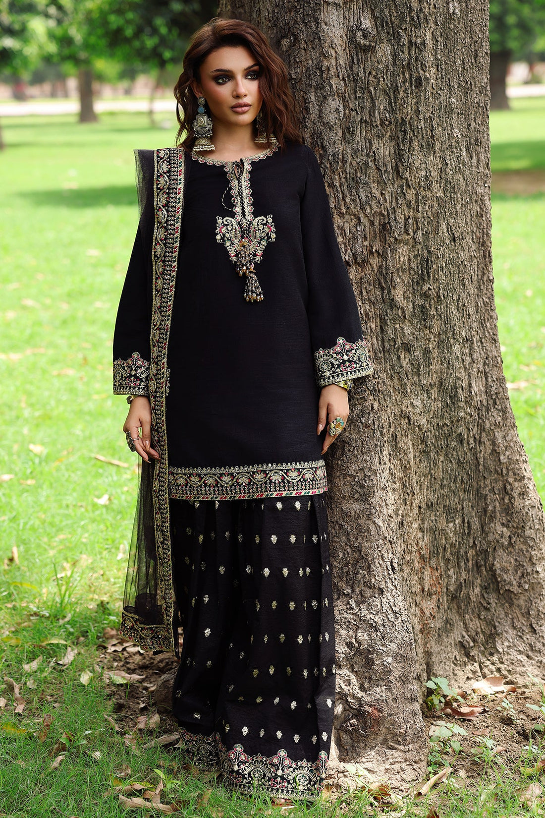 Charizma CMA-5-110A Mi-Amor black raw silk embroidered outfit – Pakistanimoda luxury collection.