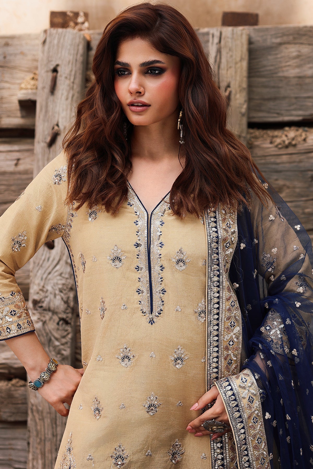 CMA-5-122A Charizma beige raw silk embroidered 3-piece suit with navy dupatta – Pakistanimoda Pret ’25.
