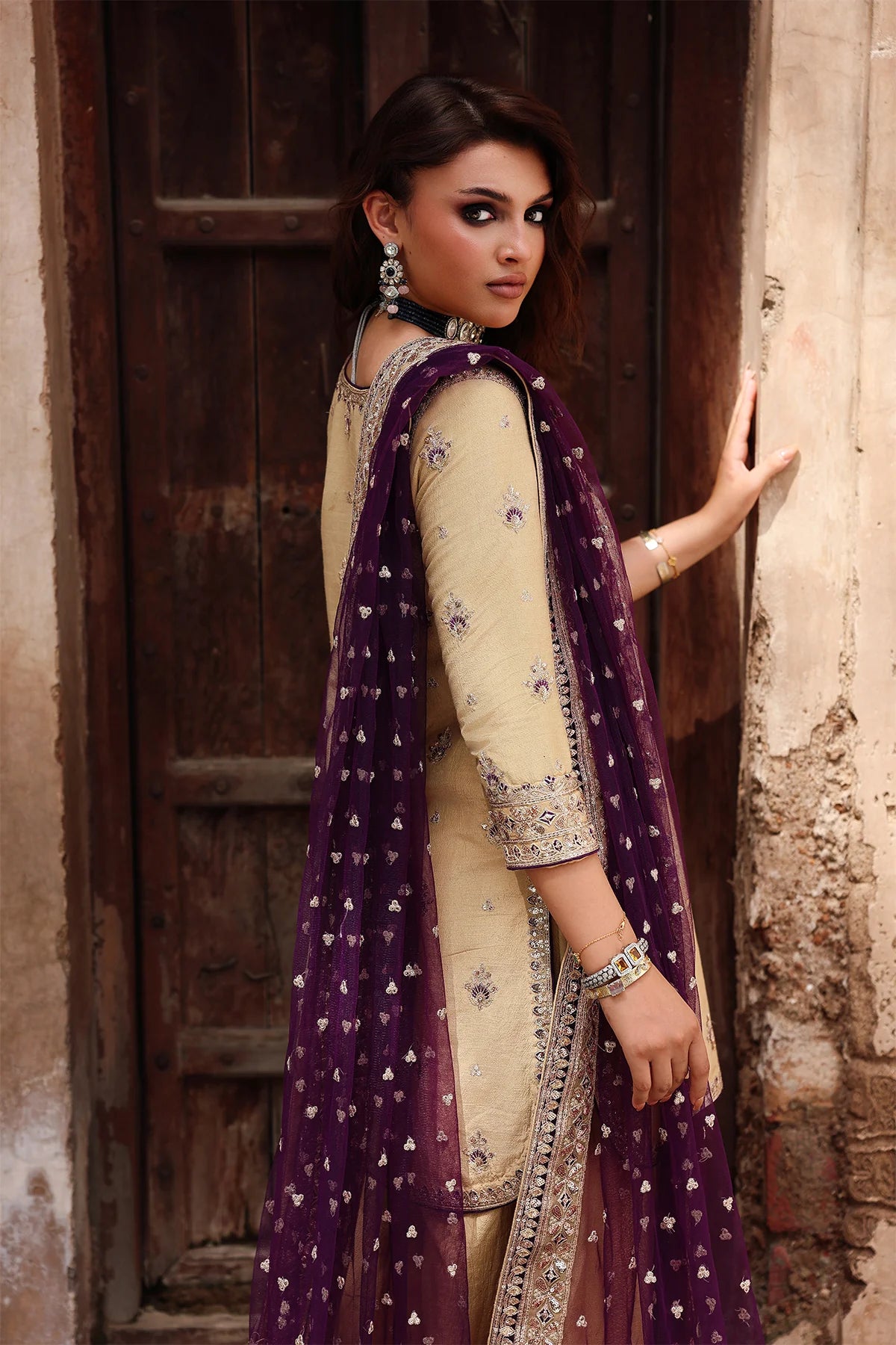 CMA-5-123A Charizma beige raw silk embroidered 3-piece suit with organza dupatta – Pakistanimoda Pret ’25.