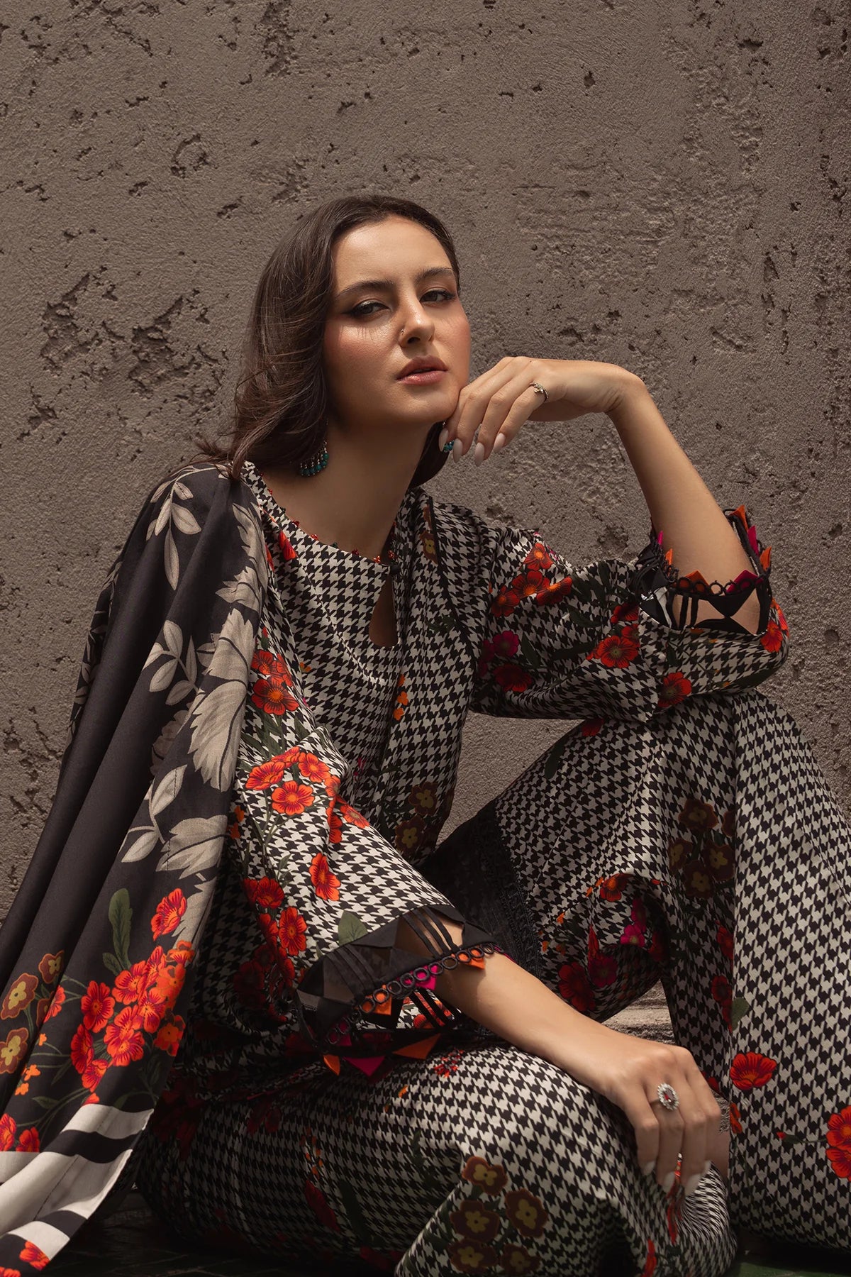 CPW5-04 Charizma Black & White Printed Linen Stitched 3PC Suit Winter 2025 at Pakistanimoda.com