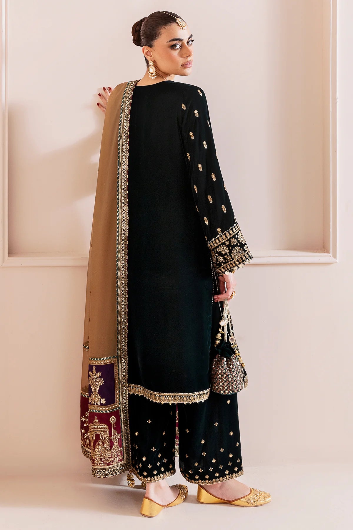 CVF-D-01 Jazmin Black Embroidered Velvet Formal Stitched Dress with Organza Dupatta for Wedding & Festive Events – Pakistanimoda