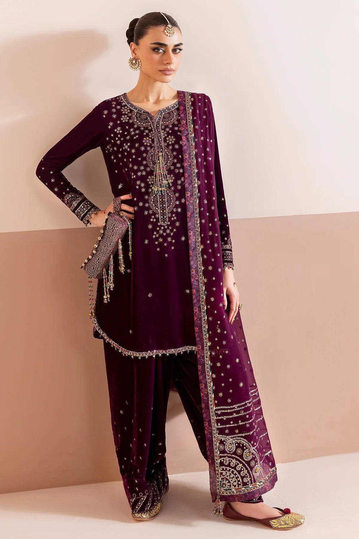 Jazmin CVF-D-05 Plum Velvet Embroidered 3pc Suit for Eid Parties & Winter Soirées – Pakistanimoda