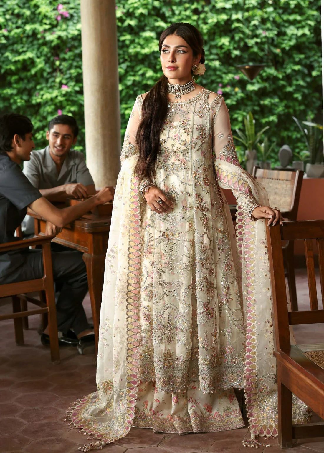 Chanda – Ivory Frost Organza Suit Maahi Festive ’25 by Kanwal Malik stitched only with embroidery, dupatta & trouser. Buy on Pakistanimoda.com.