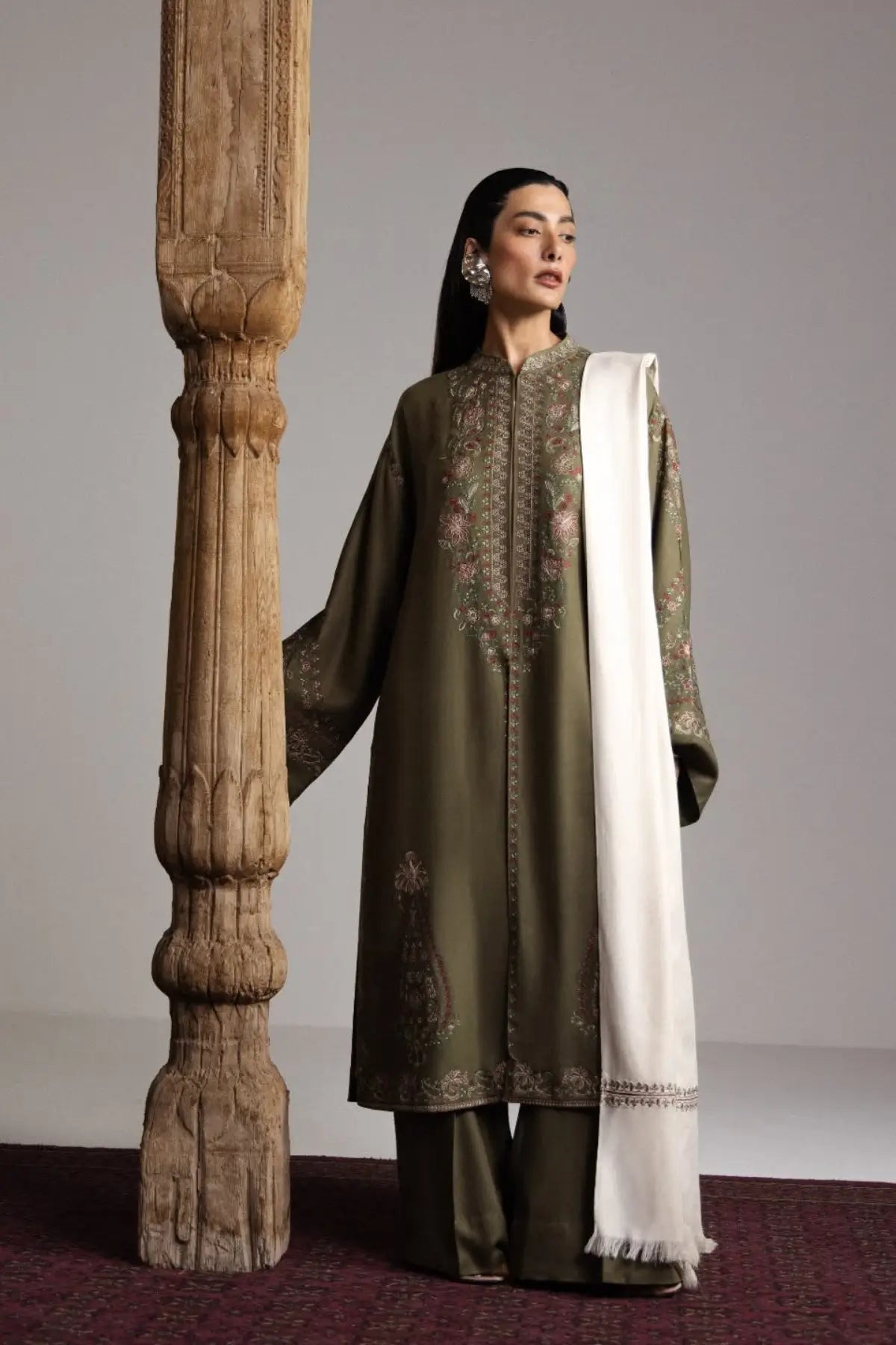 Zara Shahjahan Chinar D2 army green embroidered marina stitched winter 3PC suit with ivory shawl from Saraab Winter 2026