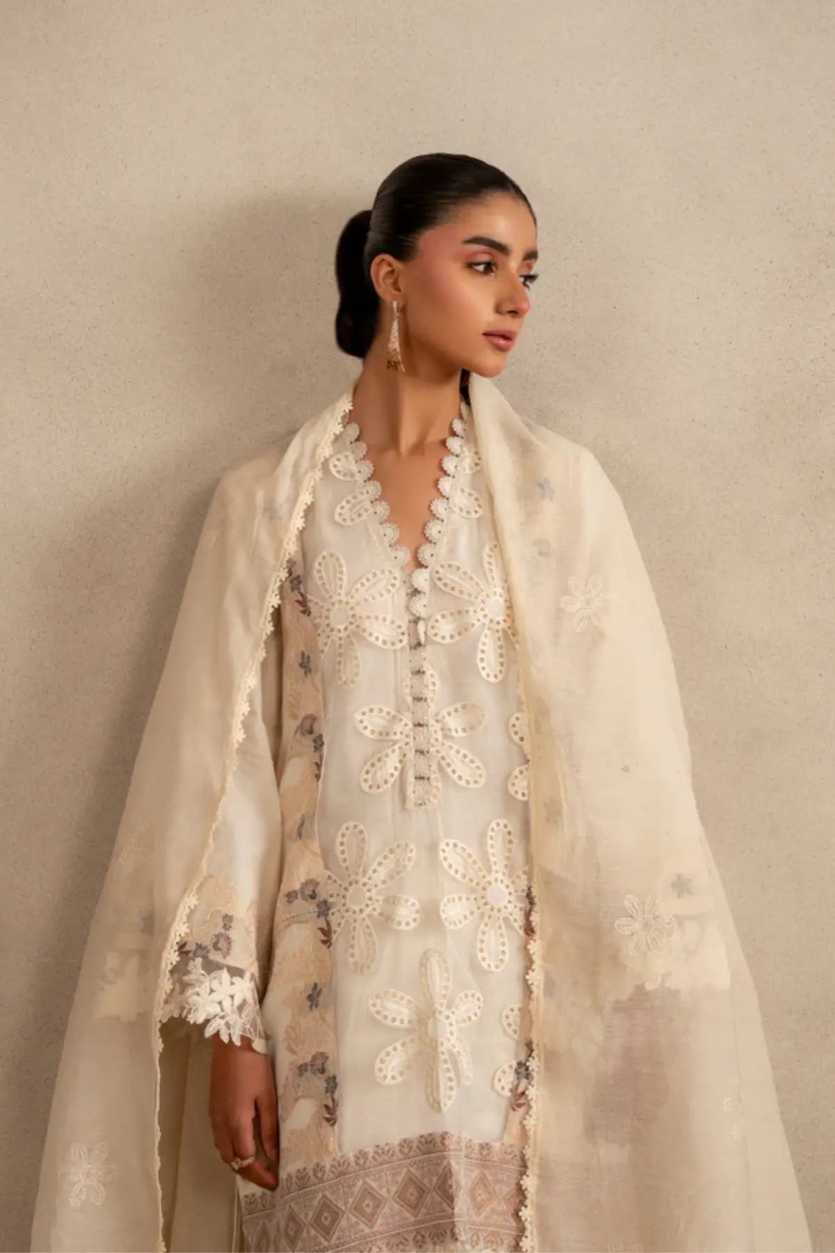 Cloud Nine MSSL-09 by Asifa & Nabeel from Meraki Summer 26 stitched lawn 3PC at Pakistanimoda in ivory tone!!