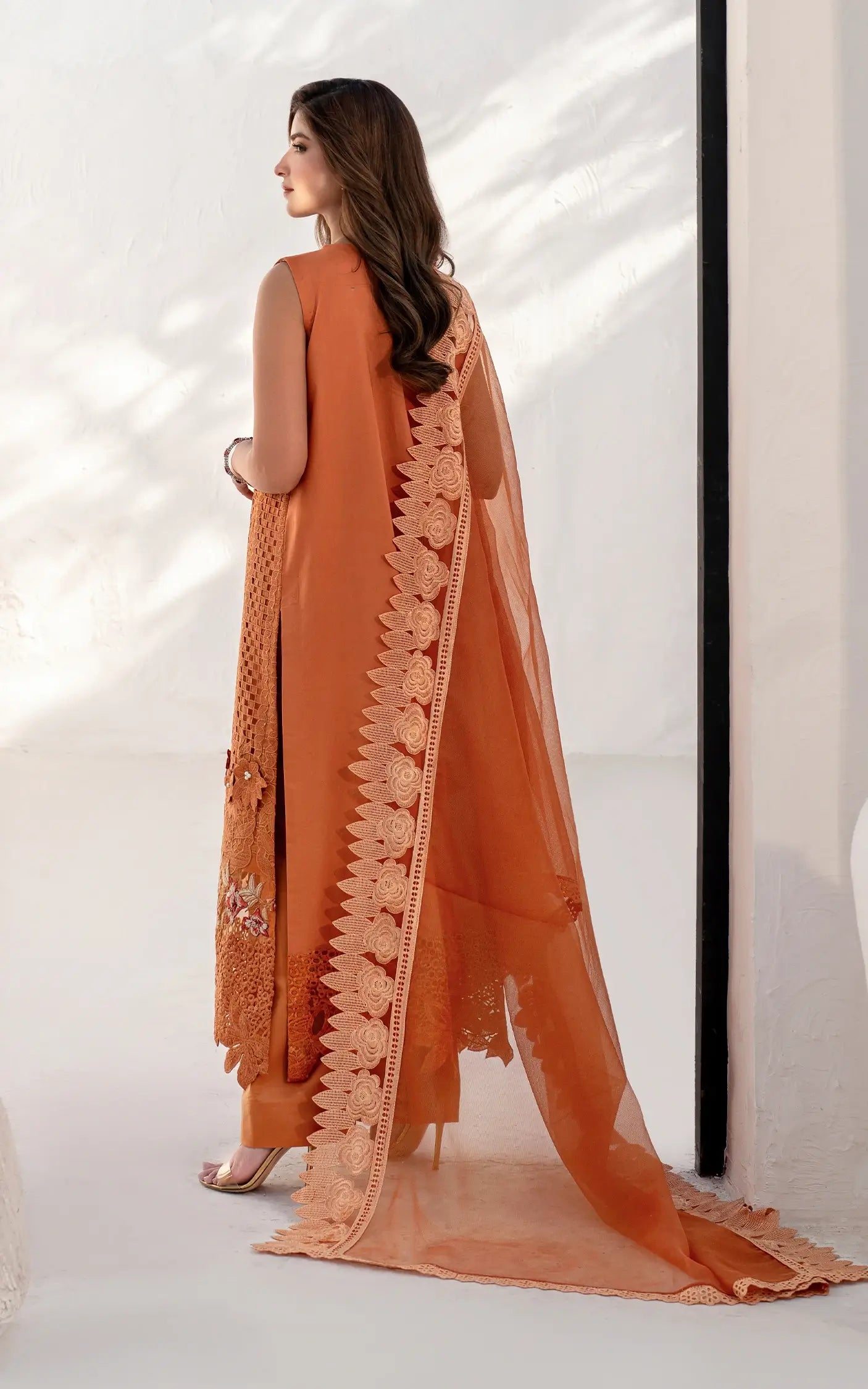 Day Lily (AZL25-07)- Azalia Summer Lawn'25 Ensemble