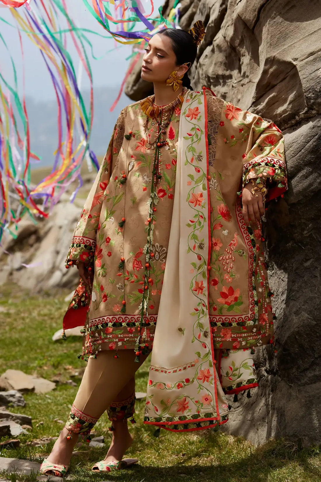 Deodar EL26-12 B beige gold Élan Lawn'26 stitched 3PC suit with silk dupatta