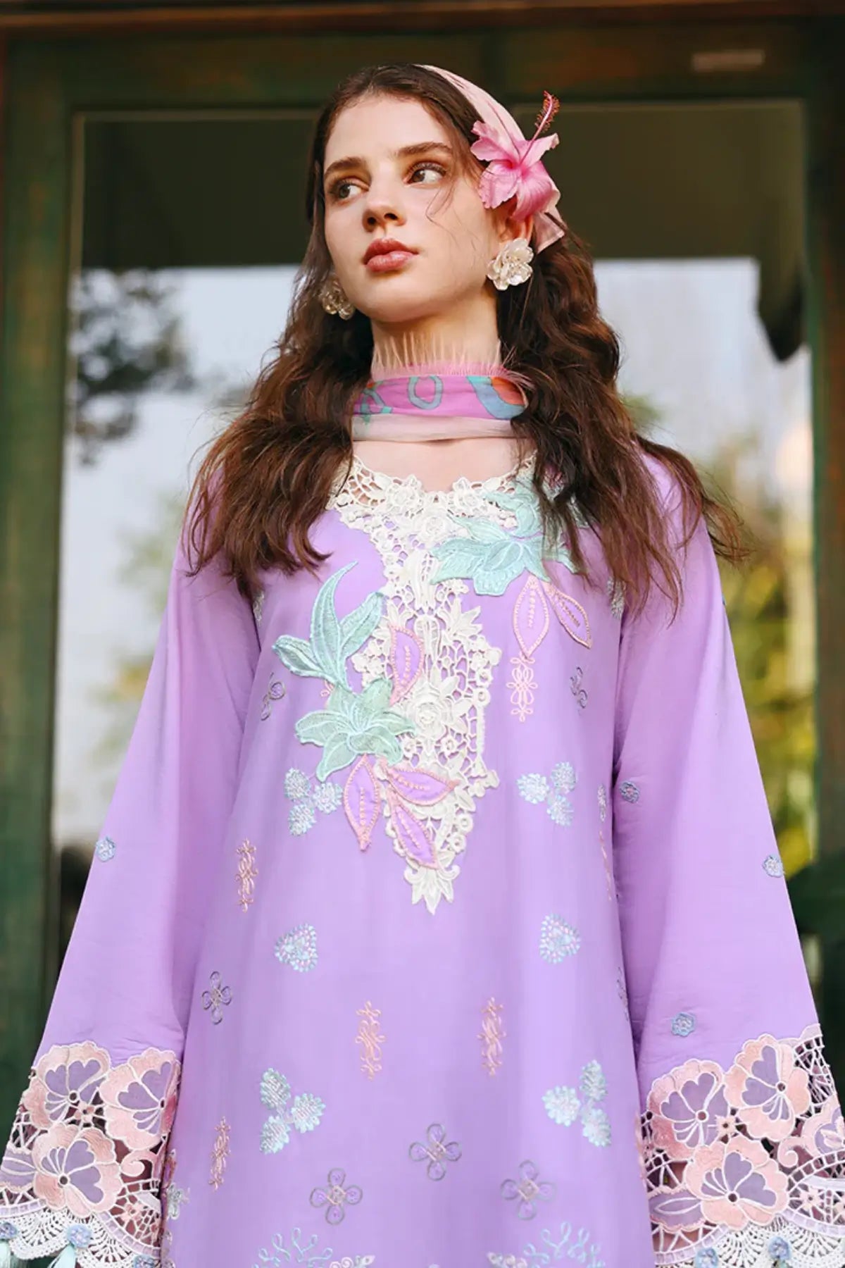 Dewspell lavender Mushq lawn suit with chiffon dupatta and 3D flower detail