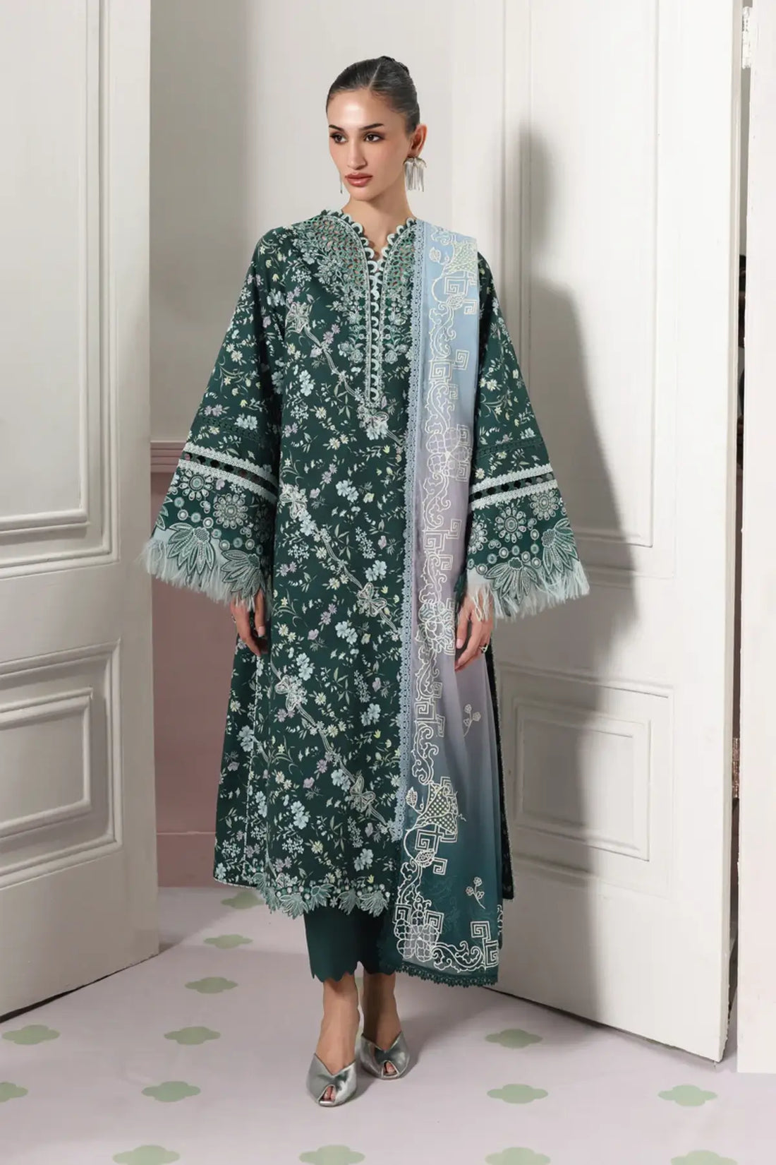 Diane QQP-09(B) by Qalamkar emerald green lawn stitched suit with embroidered front, printed chiffon dupatta, and plain cotton trousers.