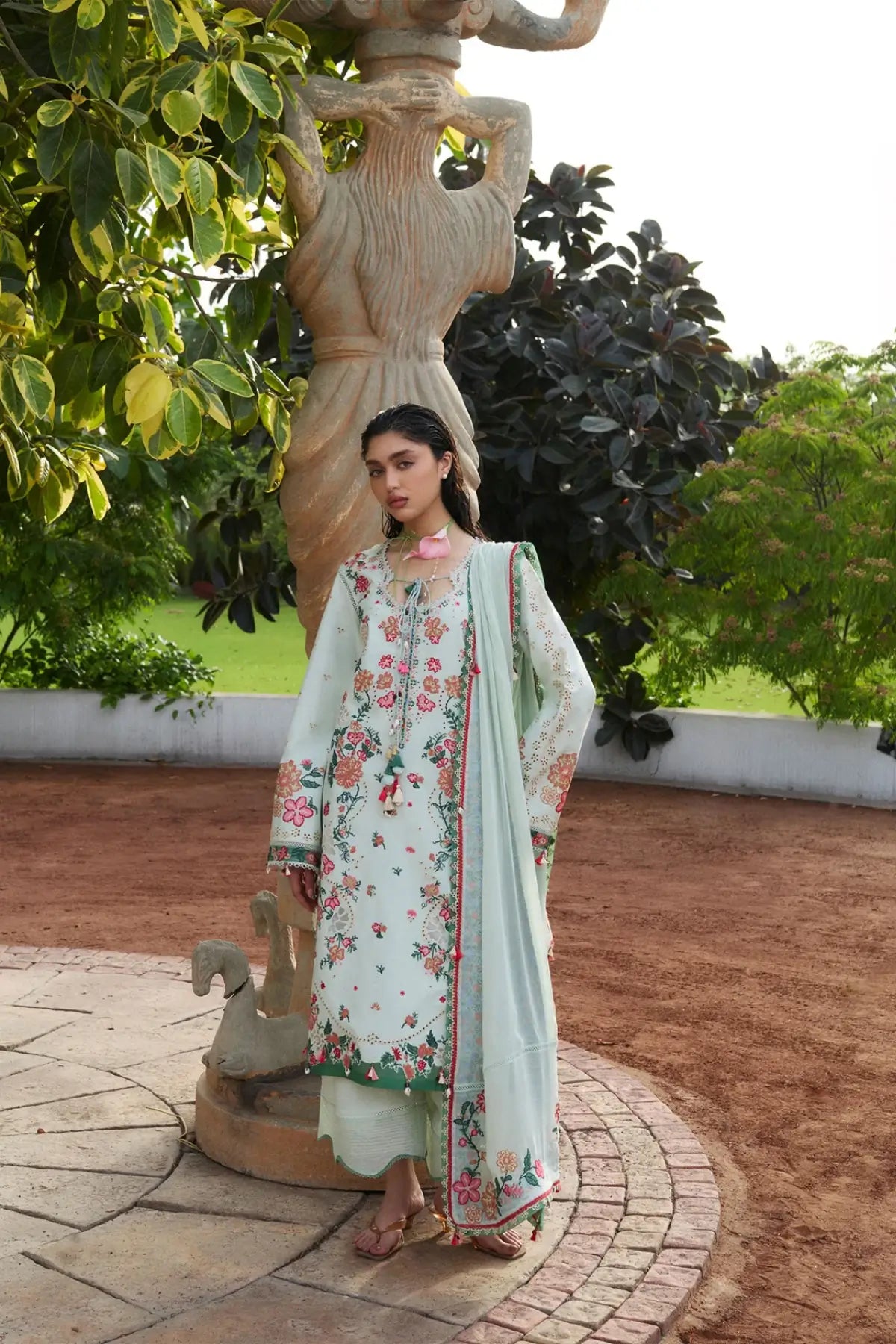 Dilara Hussain Rehar Pret SS'26 mint green embroidered lawn suit with chiffon dupatta at Pakistanimoda.