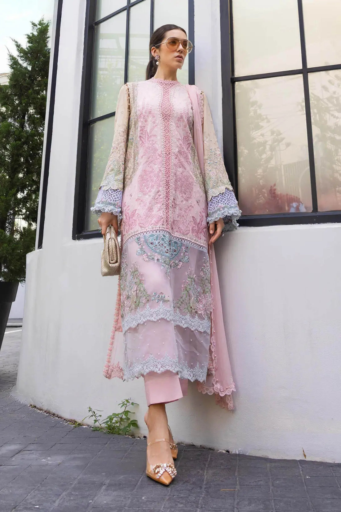 EL-26-09 Maria B pink summer lawn suit with embroidered neck lace, organza patch, cambric trouser and chiffon dupatta