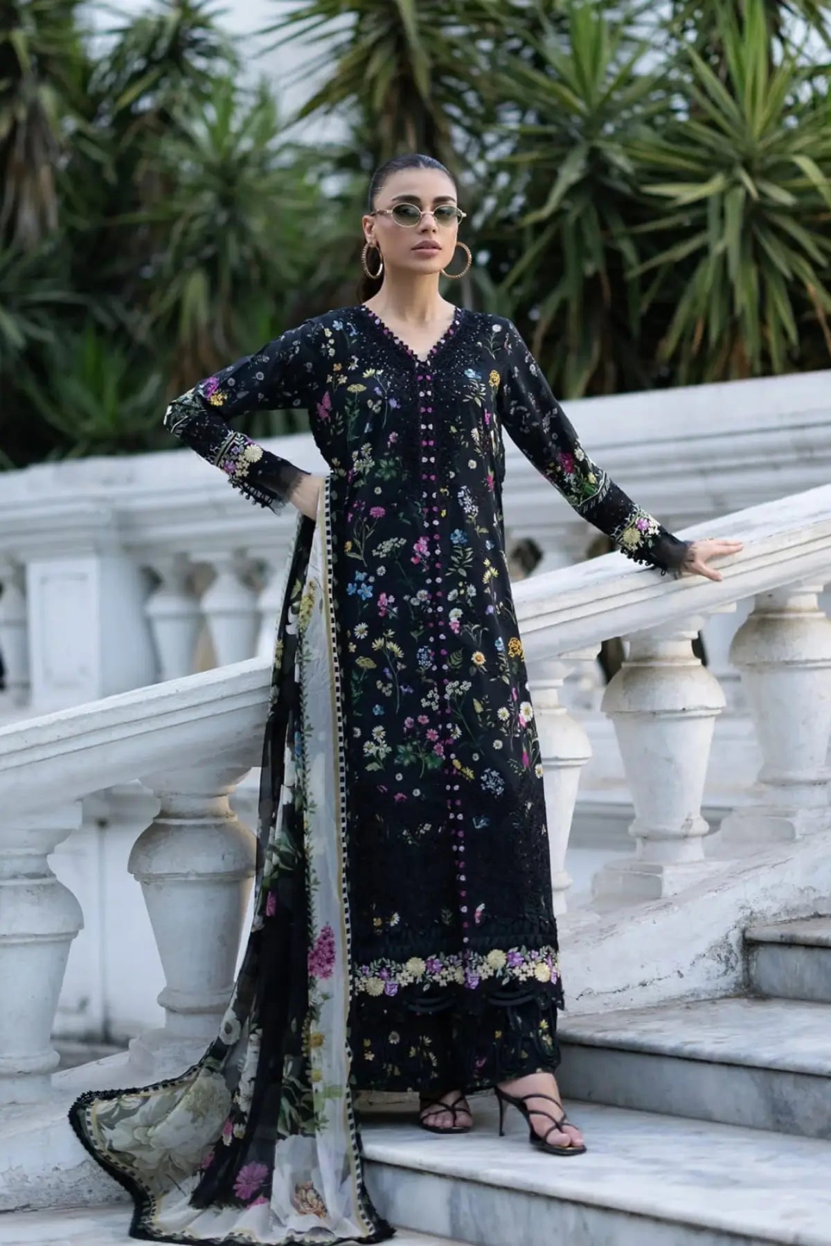 ESG-2B Sasha Elaf Premium embroidered black 3PC lawn suit with printed chiffon dupatta stitched by Pakistanimoda