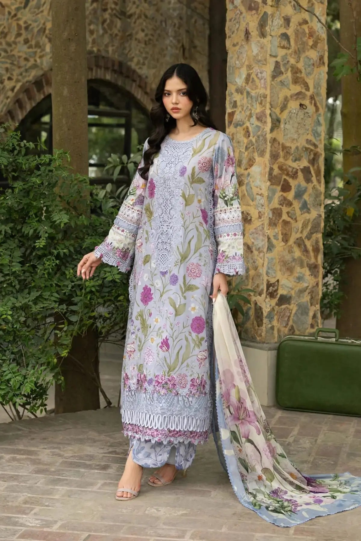 ESG-5A Ariana Elaf Premium lavender lawn stitched 3PC suit with printed chiffon dupatta by Pakistanimoda