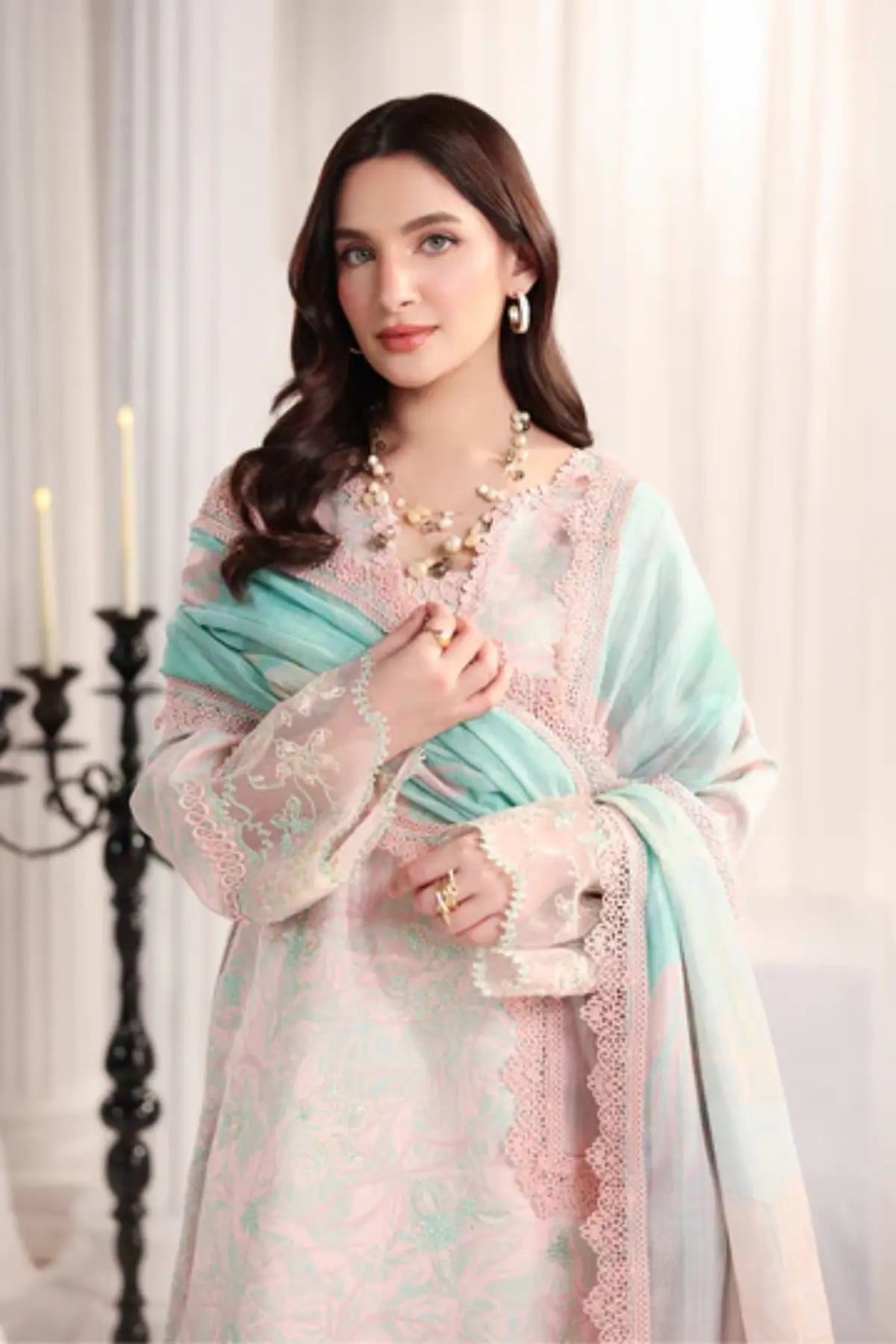 Emilia Rang Rasiya Powder Pink lawn suit with embroidered front, organza borders, printed textured dupatta and cotton trousers