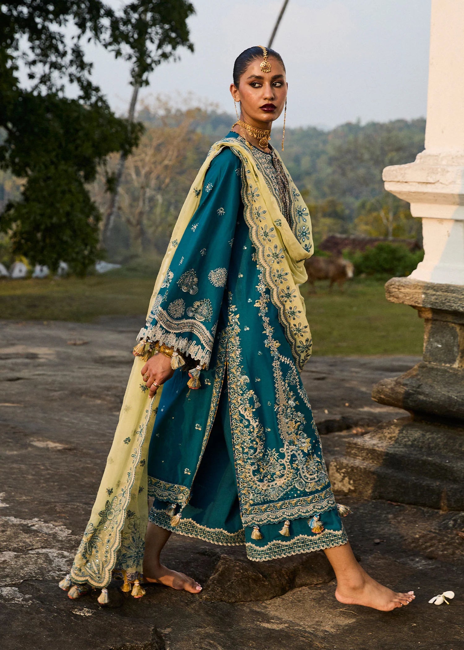 Eupic- Teal Blue Luxury Lawn Suit By- Hussain Rehar