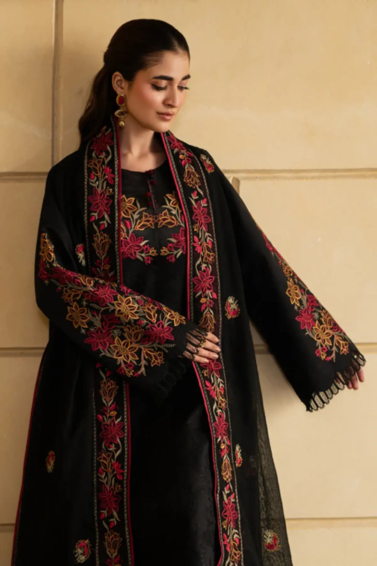 Ezra Graphite Black lawn stitched 3 piece suit by Rang Rasiya Carnation Eid Edit 2026 with cotton net dupatta