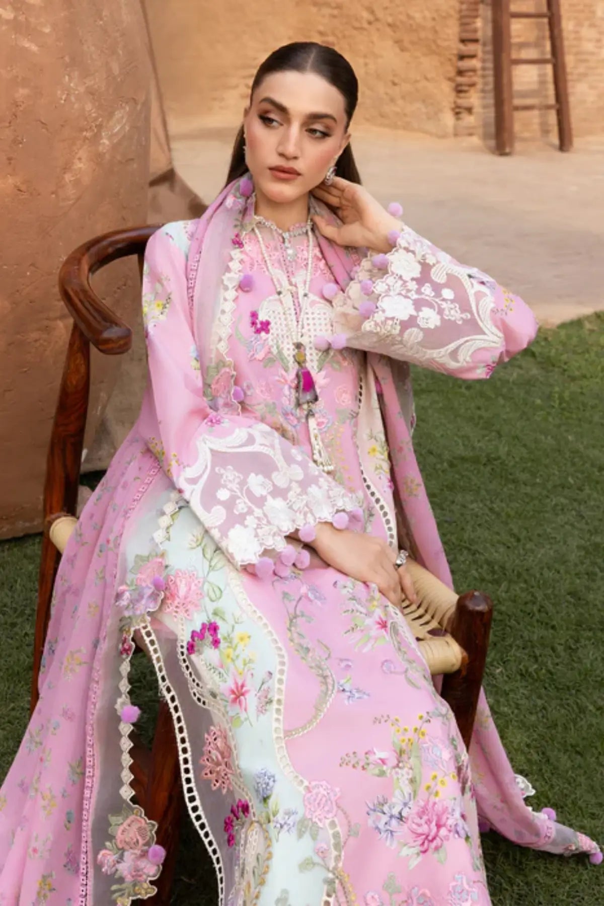 Saira Shakira Breeze ’26 FAYE-7-A peach pink luxury lawn suit Pakistanimoda