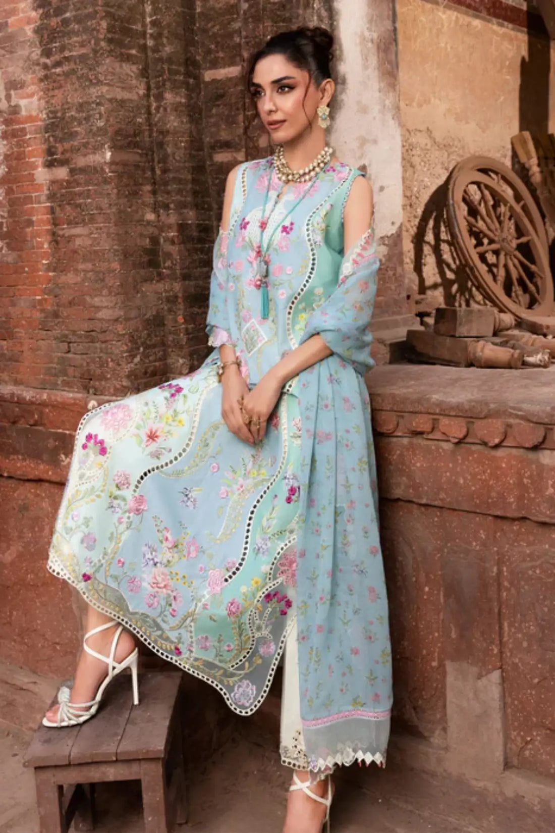 FAYE-7-B Saira Shakira Breeze sky blue embroidered lawn suit Pakistanimoda