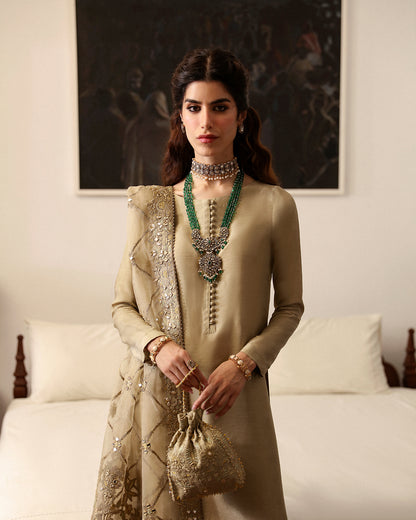 Faiza Saqlain - Mehermah Nainsi Luxe Pakistani Formals 24